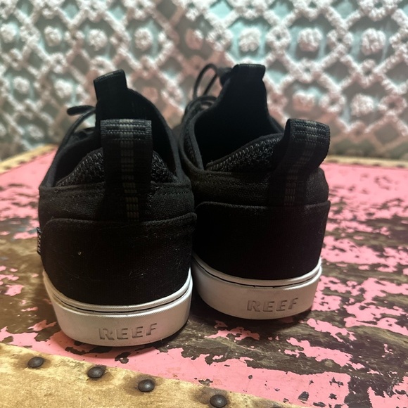 REEF Men’s Black Casual Sneaker Sz 11.5 - like new - Picture 3 of 7